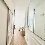 L Incomparable - International Palace Apartamento